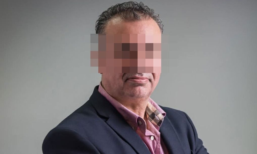 Υπόθεση καθηγητή Αλίμου: Βρέθηκαν γυμνές φωτογραφίες ανηλίκων - Τις είχε ταξινομήσει ηλικιακά