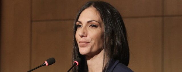 Ανθή Βούλγαρη: Πληροφορίες ότι κατήγγειλε τον σύζυγό της για ενδοοικογενειακή βία στο Α.Τ Αγίας Παρασκευής