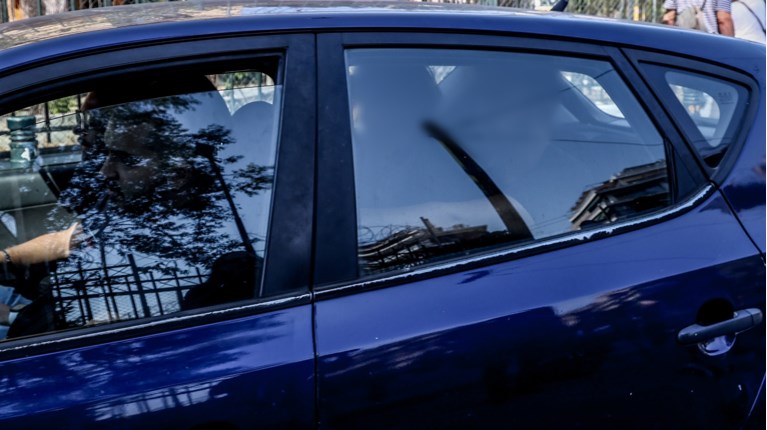 Χαλάνδρι: Στην Ευελπίδων ο 28χρονος που μαχαίρωσε μέχρι θανάτου τη 47χρονη - "Τη σκότωσα γιατί με συκοφαντούσε"