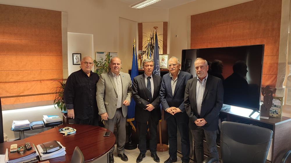 Ο Διονυσιώτης Γιώργος Τσακίρης, νέος Υπηρεσιακός Υπουργός Αγροτικής Ανάπτυξης και Τροφίμων, επισκέφθηκε το Δημαρχείο Διονύσου