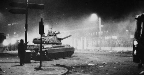 50 χρόνια Πολυτεχνείο: Συνεχίζεται η έκθεση ιστορικών φωτογραφιών του Αριστοτέλη Σαρρηκώστα