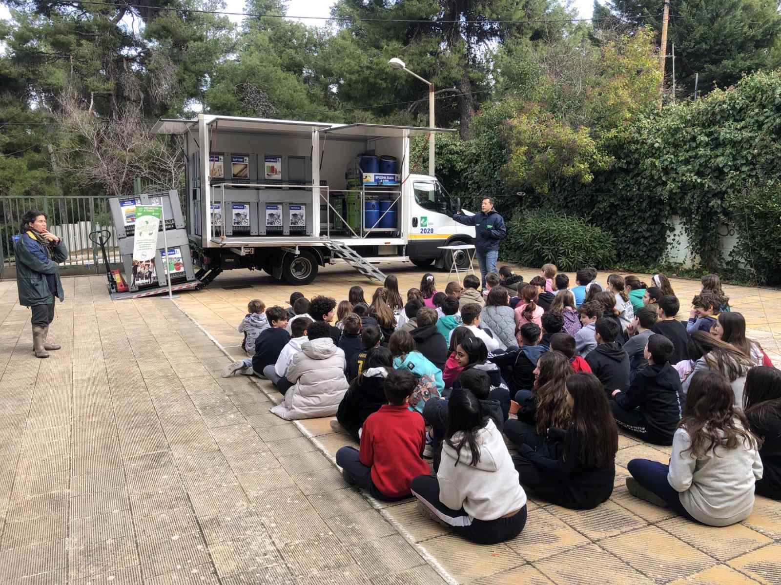 Ενημέρωση για την ανακύκλωση στο 1ο Δημοτικό Σχολείο Διονύσου