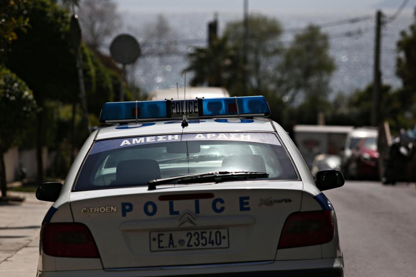 Ληστεία με πυροβολισμό σε βενζινάδικο στη Γλυφάδα