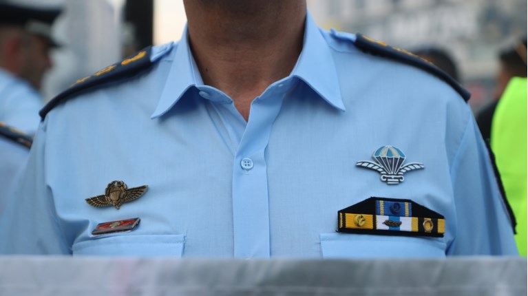 Απειλούν με απεργίες τη Μεγάλη Εβδομάδα αστυνομικοί και λιμενικοί μετά τις αυξήσεις μόνο στις Ένοπλες Δυνάμεις