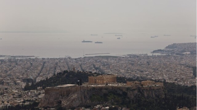 Ξεκινά να χαλάει ο καιρός: Βροχές, καταιγίδες και αφρικανική σκόνη - Ποιες περιοχές επηρεάζονται