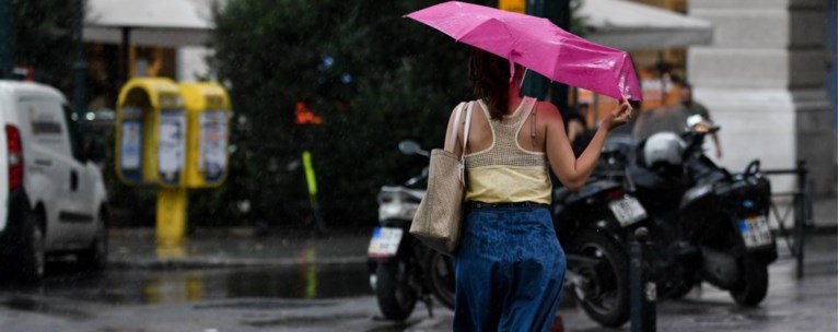 Καιρός: Ο καύσωνας υποχωρεί αλλά έρχονται οι θερμικές καταιγίδες - Πέφτει η θερμοκρασία στις περισσότερες περιοχές