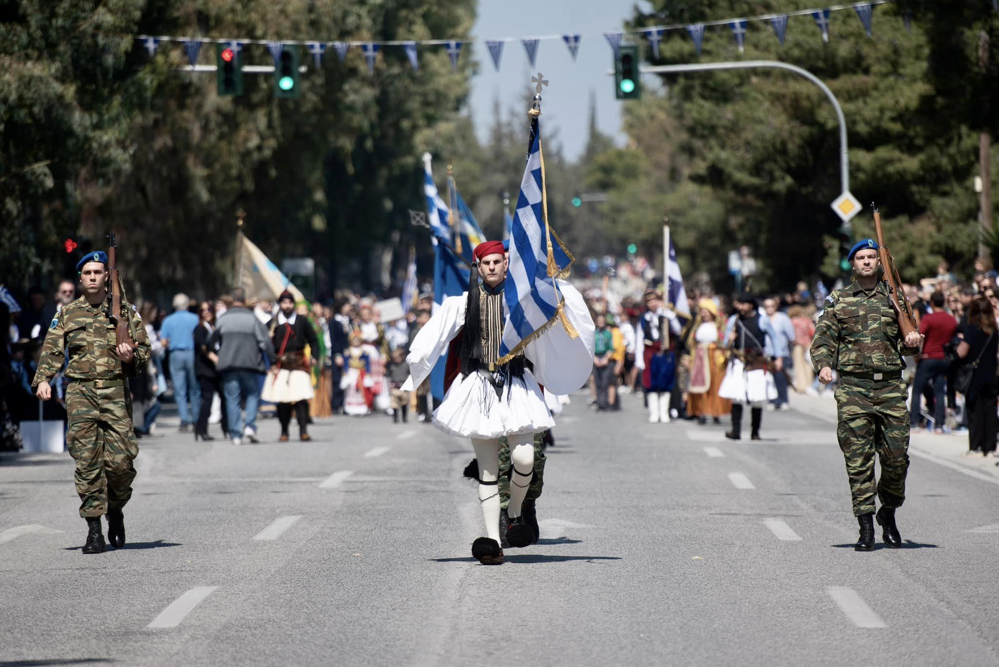 Στιγμιότυπα από την εντυπωσιακή παρέλαση του Δήμου Βάρης Βούλας Βουλιαγμένης