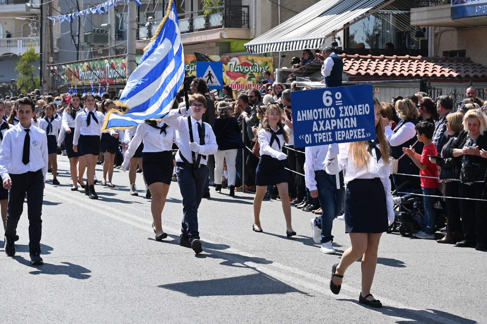 Με μεγαλοπρέπεια γιόρτασαν και οι δύο δημοτικές ενότητες Αχαρνών και Θρακομακεδόνων την επέτειο της Ελληνικής Επανάστασης του 1821 και του Ευαγγελισμού της Θεοτόκου