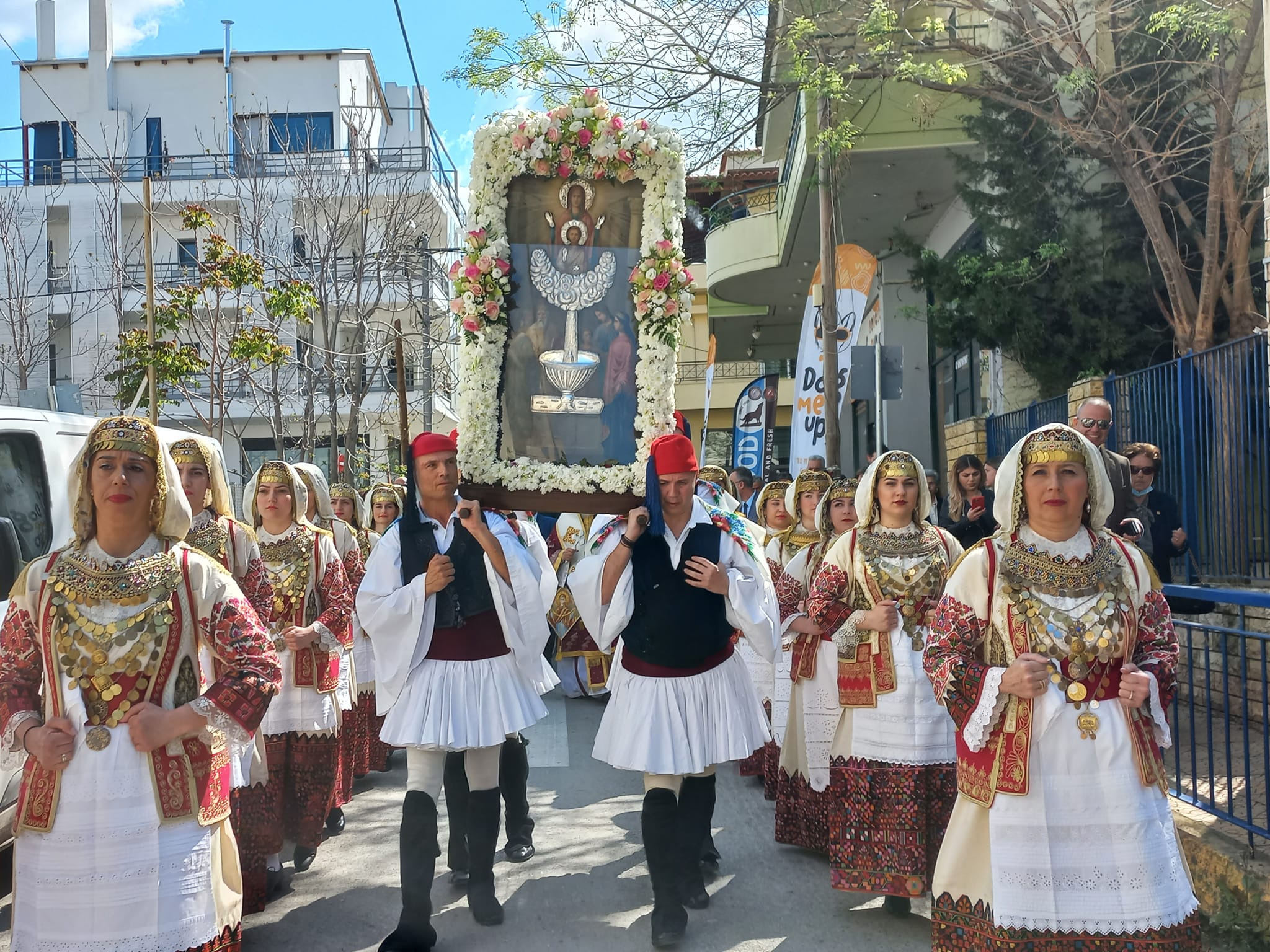 Λιτάνευση της εικόνας της Ζωοδόχου Πηγής και ο παραδοσιακός χορός των Γριζοφόρων στις Αχαρνές