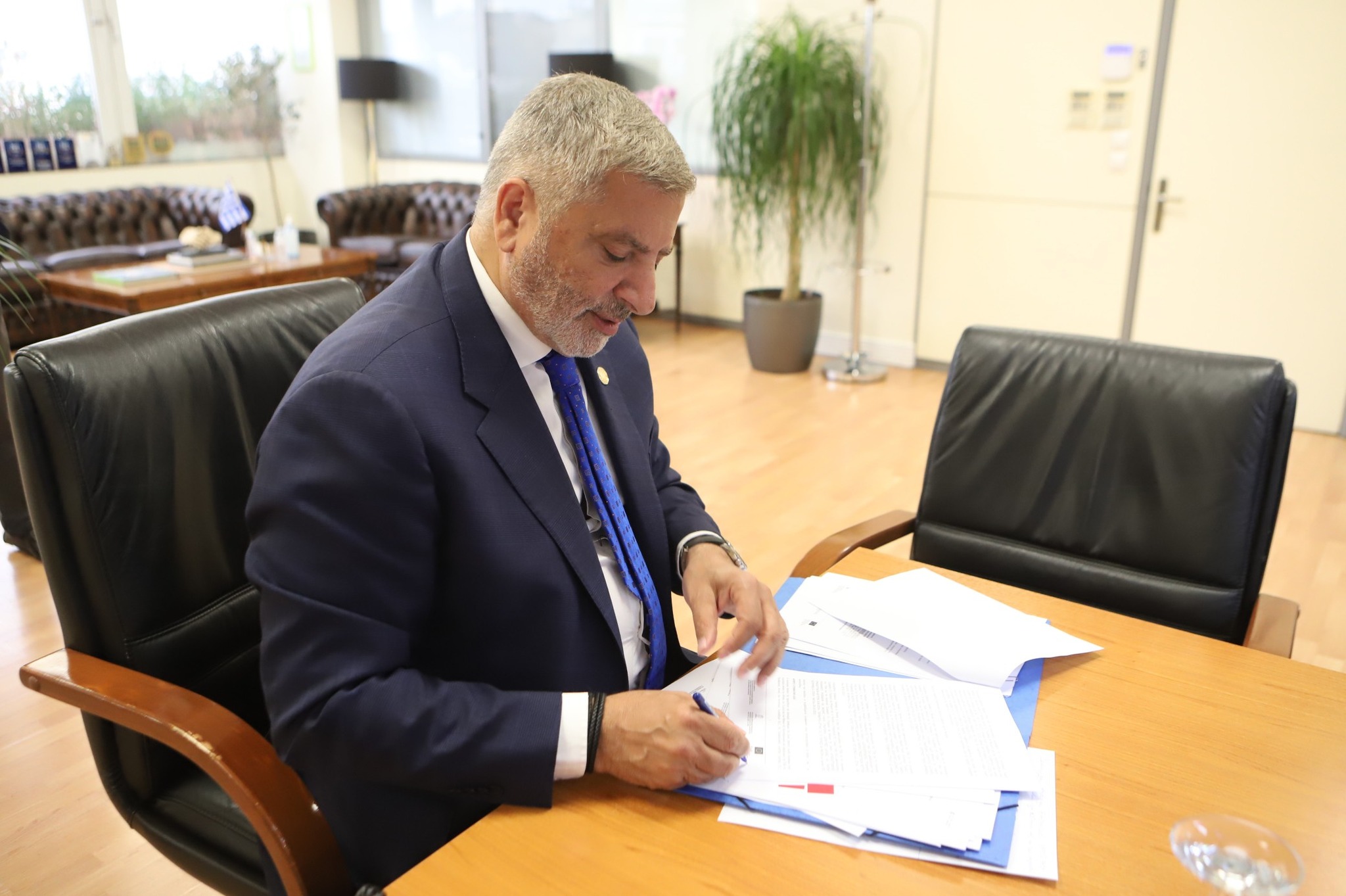 Ξεκινά ο νέος κύκλος διανομής τροφίμων και ειδών πρώτης ανάγκης σε πάνω από 40.000 ωφελούμενους σε Δήμους της Αττικής
