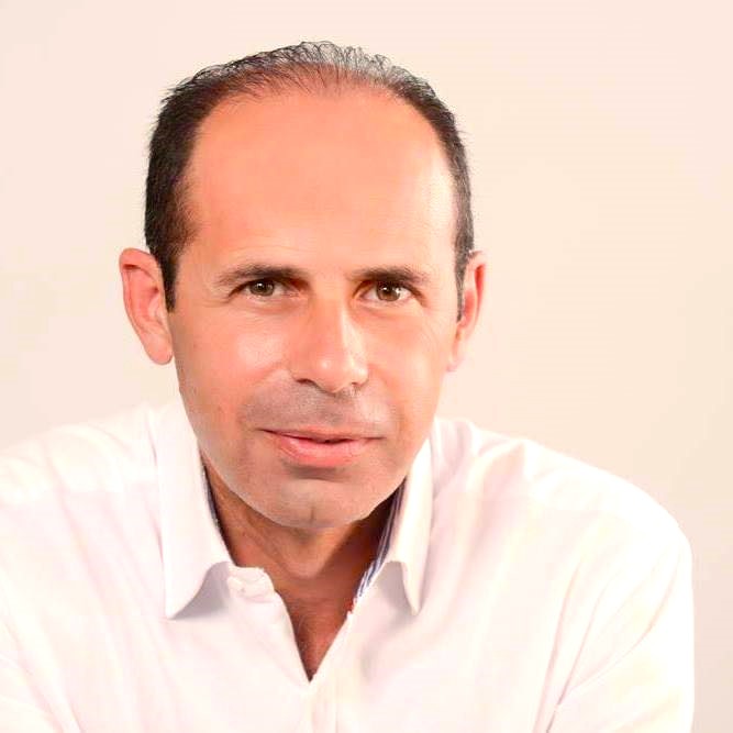 Πλουραλισμός από τον Βαγγέλη Μπουρνούς