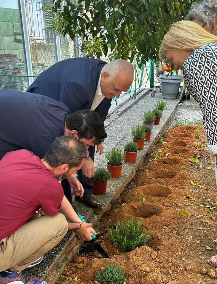 Μια πρωτόγνωρη εμπειρία έζησαν οι επωφελλούμενοι του Κέντρου Ημέρας "Σείριος" της Ελληνικής Εταιρίας Προστασίας Αυτιστικών Ατόμων (ΕΕΠΑΑ), στον Γέρακα