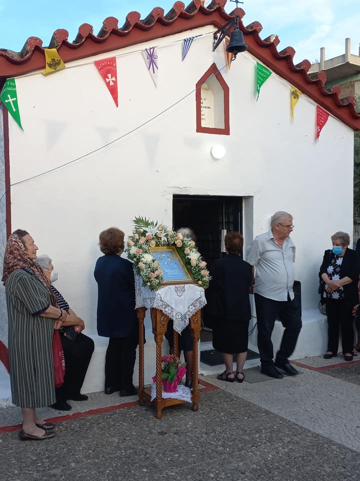 Εορταστικές εκδηλώσεις στο όμορφο και παραδοσιακό εκκλησάκι της Αγίας Τριάδας στην Λαθέα