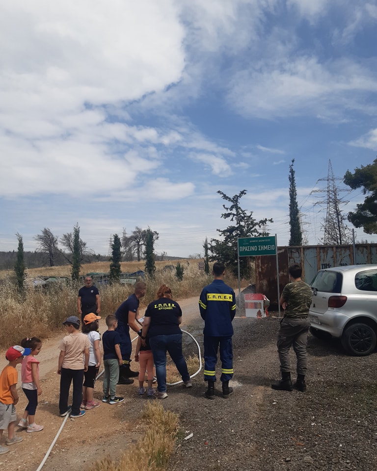 Οι εθελοντές πολιτικής προστασίας του Δήμου Διονύσου στην πρώτη γραμμή ενημέρωσης για τον εθελοντισμό, την πυρόσβεση και την προστασία του περιβάλλοντος
