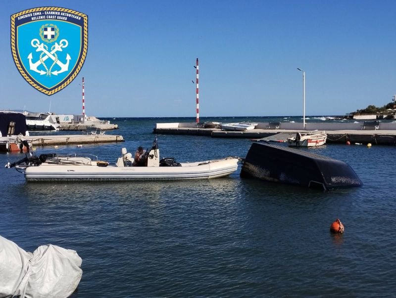 Πτώση Ι.Χ.Ε. οχήματος στη θάλασσα στη Ραφήνα