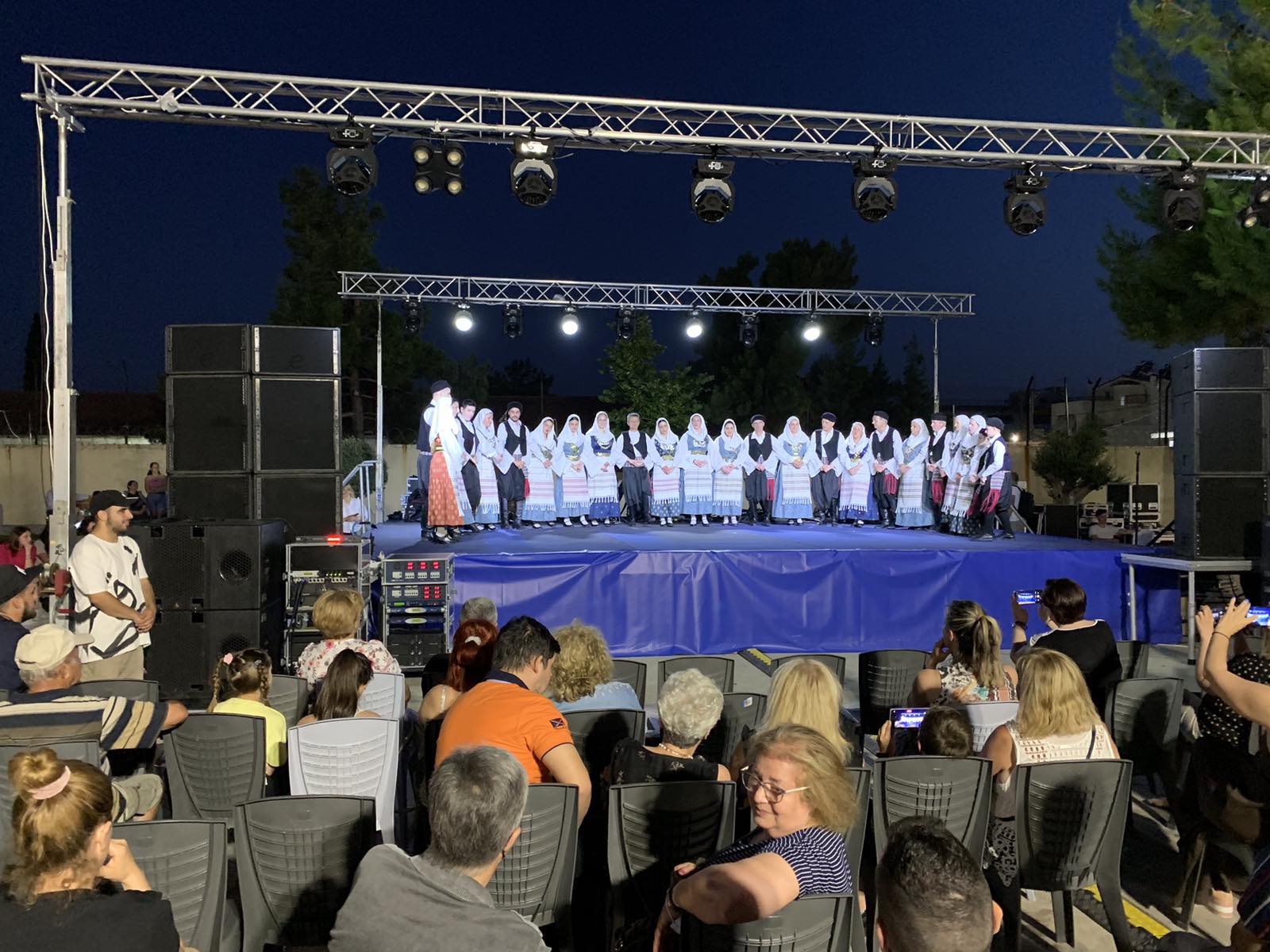 Οι παραδοσιακοί σύλλογοι του Δήμου Αχαρνών κατέχουν τη "μερίδα του λέοντος" στο 2ο Acharnes City Festival