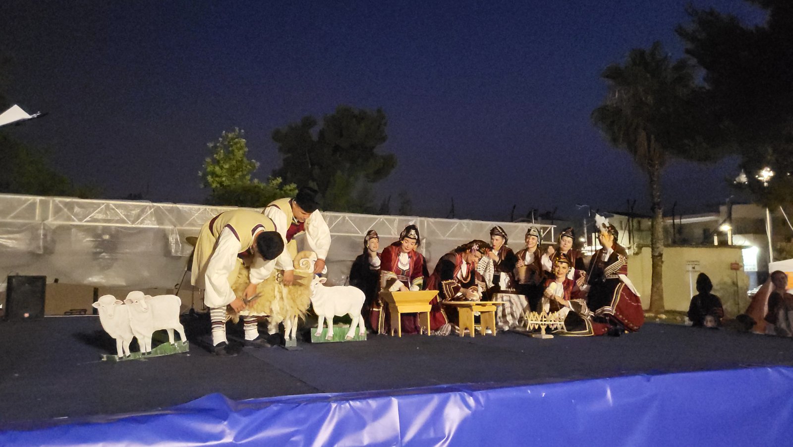 Την 3η μέρα του 2ου Acharnes City Festival οι θεατές απόλαυσαν χορούς και δρώμενα