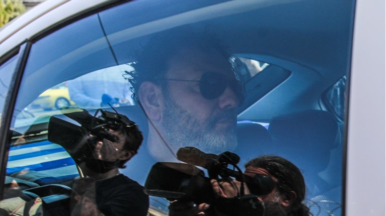 Δίωξη για ενδοοικογενειακή βία σε βάρος του Στάθη Αγγελόπουλου - "Δεν θέλω να τον ξαναδώ ούτε σε αφίσα", λέει η πρώην του