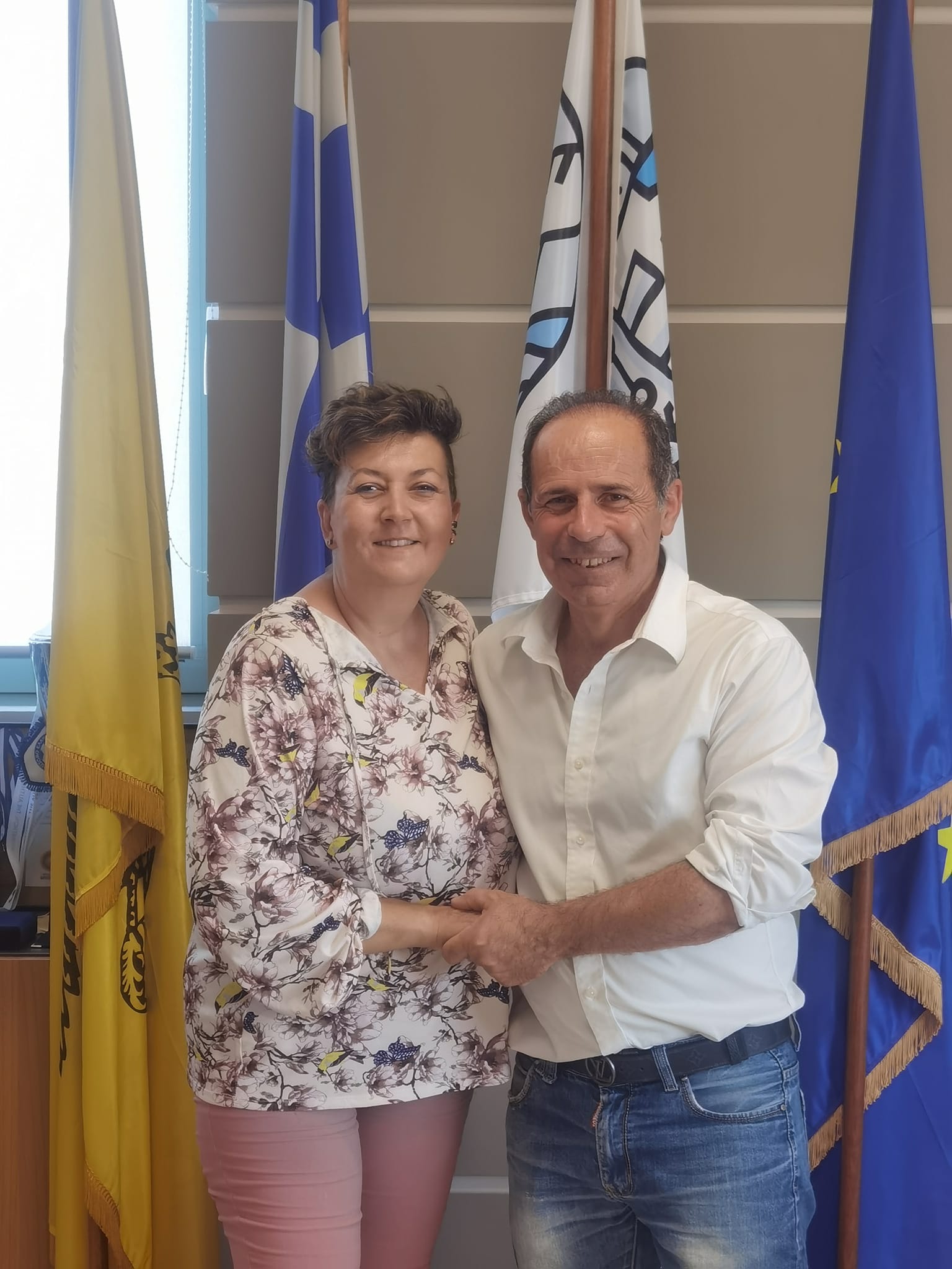 H Μαρία Καβέκου  - Μαρτίνη στην ομάδα της ''Σύγχρονης Πολιτείας- Συνεργασία Ενεργών Πολιτών'', του Ευάγγελου Μπουρνούς