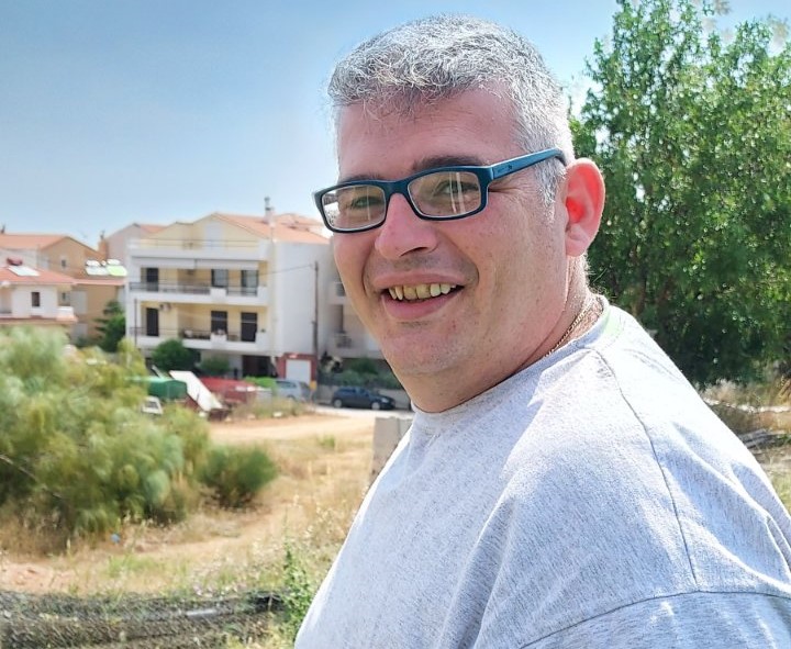 Με θλίψη αποχαιρετούν τον Στάθη Ξεπλάτη, ο Δήμαρχος Παιανίας Ισίδωρος Μάδης, τα μέλη της διοίκησης και οι συνεργάτες του 