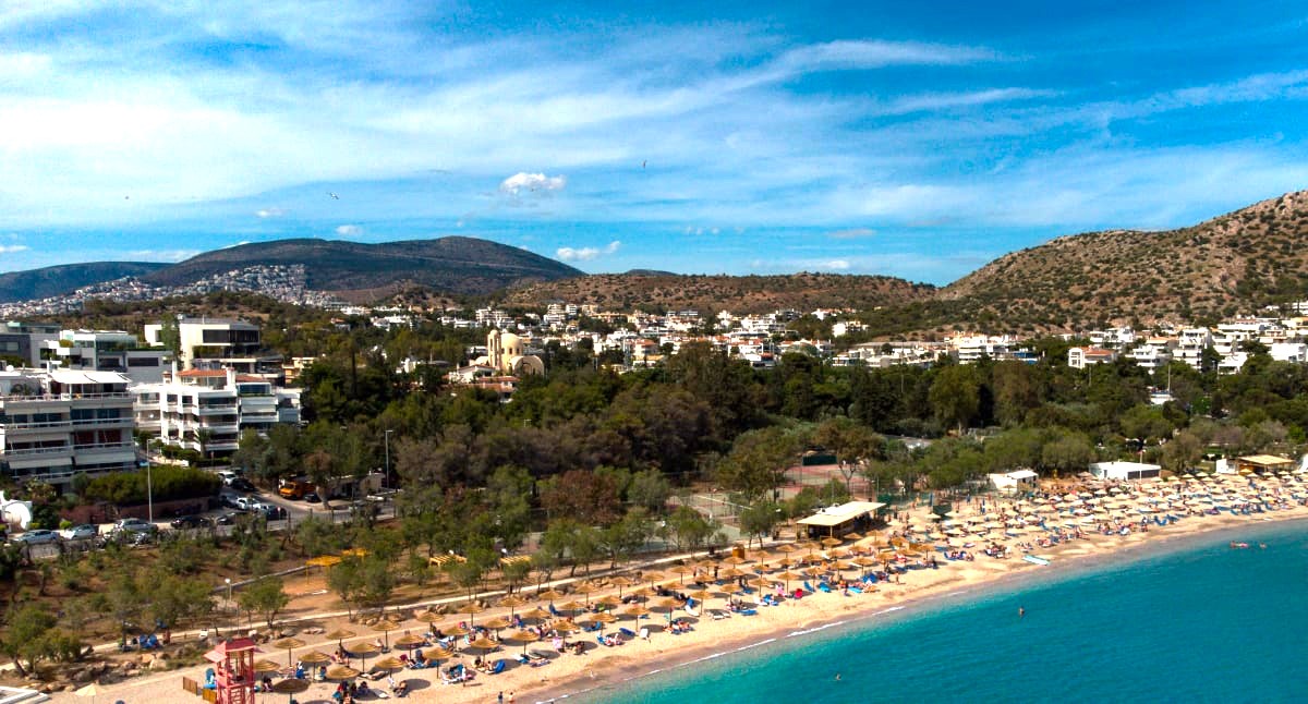Η έπαυλη του Περιφερειάρχη στην Αθηναϊκή Ριβιέρα