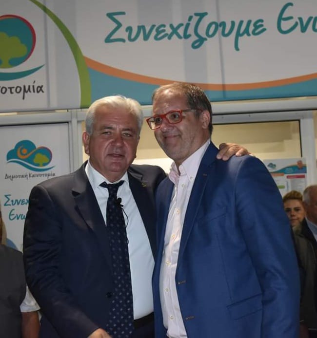 Ο Δήμαρχος Λαυρεωτικής Δημήτρης Λουκάς συγχαίρει τον Θανάση Ρέρρα για την εκλογή του στην θέση του Προέδρου στο Δ.Σ. της Ελληνικής Ομοσπονδίας Τοξοβολίας