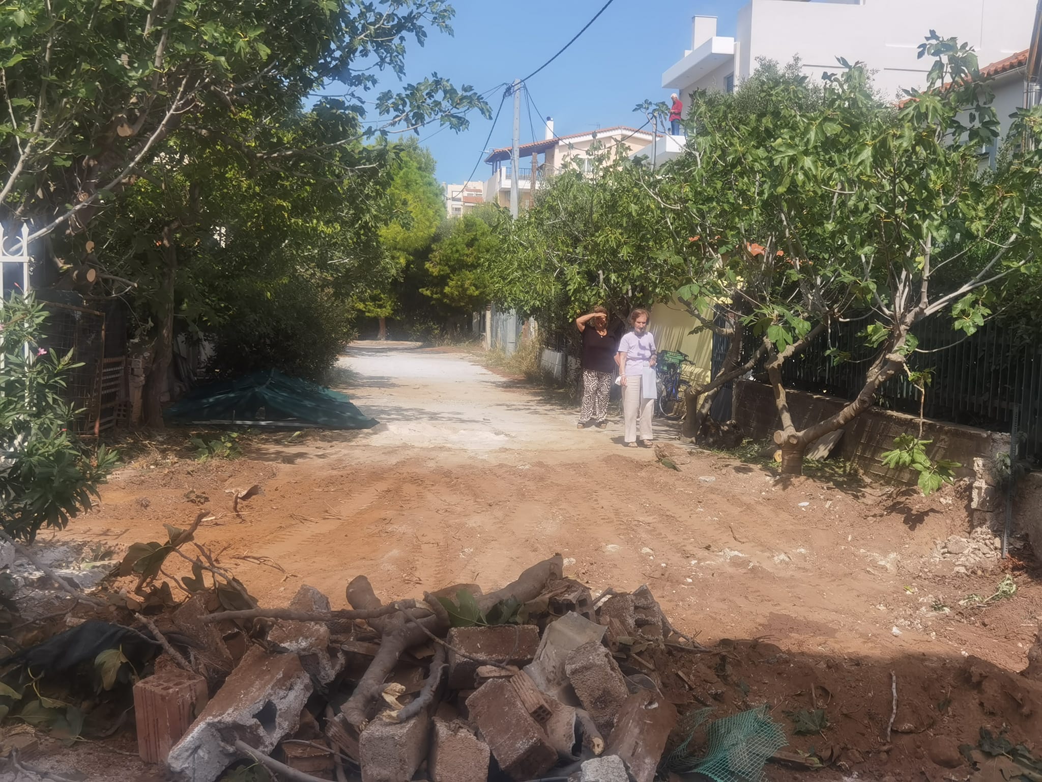 Διάνοιξη κλεισμένης οδού του πολεοδομικού σχεδίου της Ραφήνας, η οποία χρόνια παρέμενε κλειστή