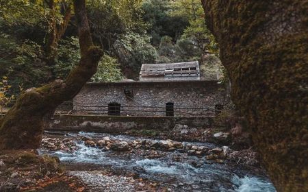 Δύο ώρες από την καρδιά της Αθήνας: O μαγευτικός χειμερινός προορισμός που ξετρελαίνει μικρούς και μεγάλους