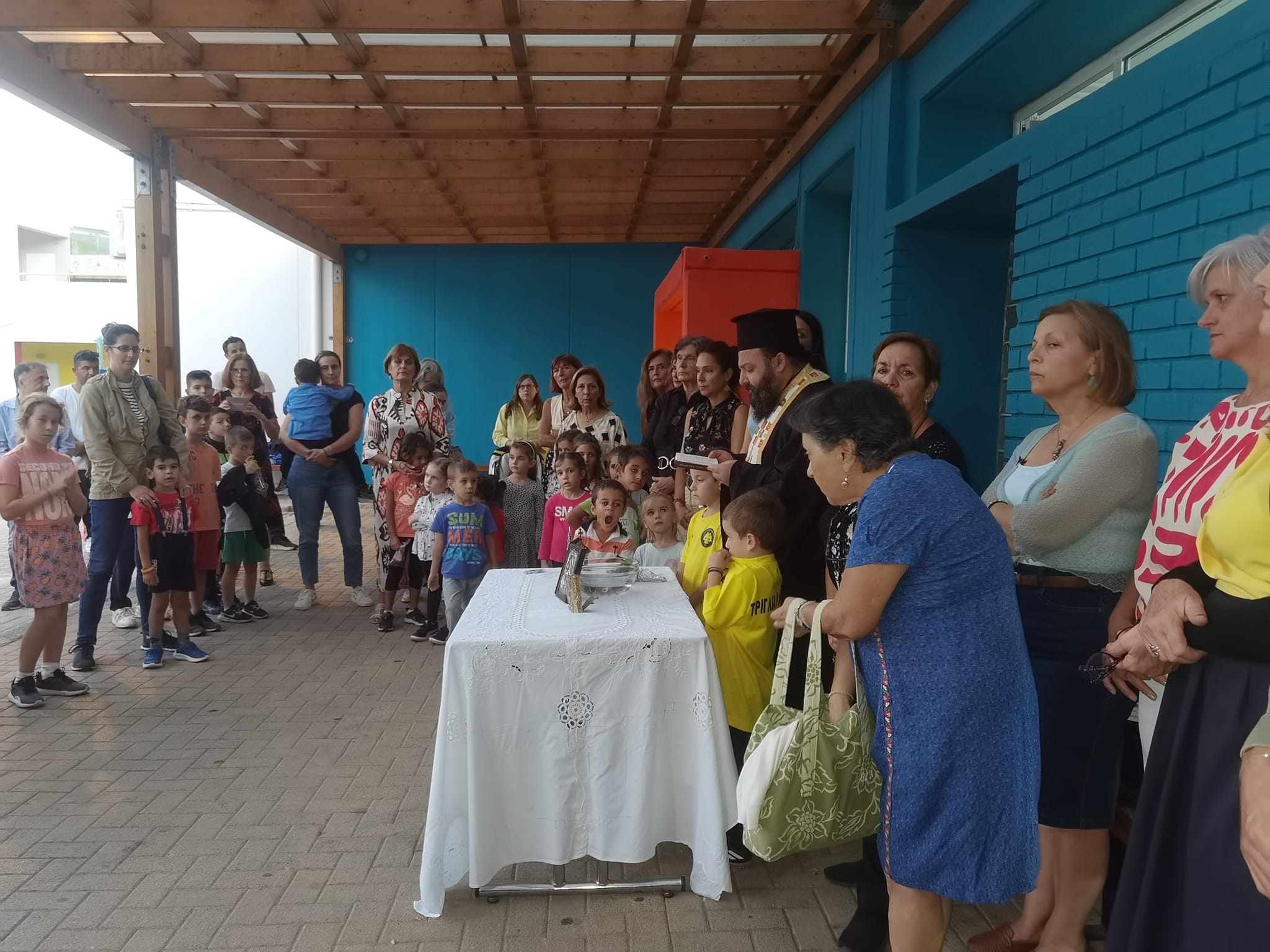 Αγιασμός στο χώρο του 1ου και 4ου Δημοτικού σχολείου Ραφήνας