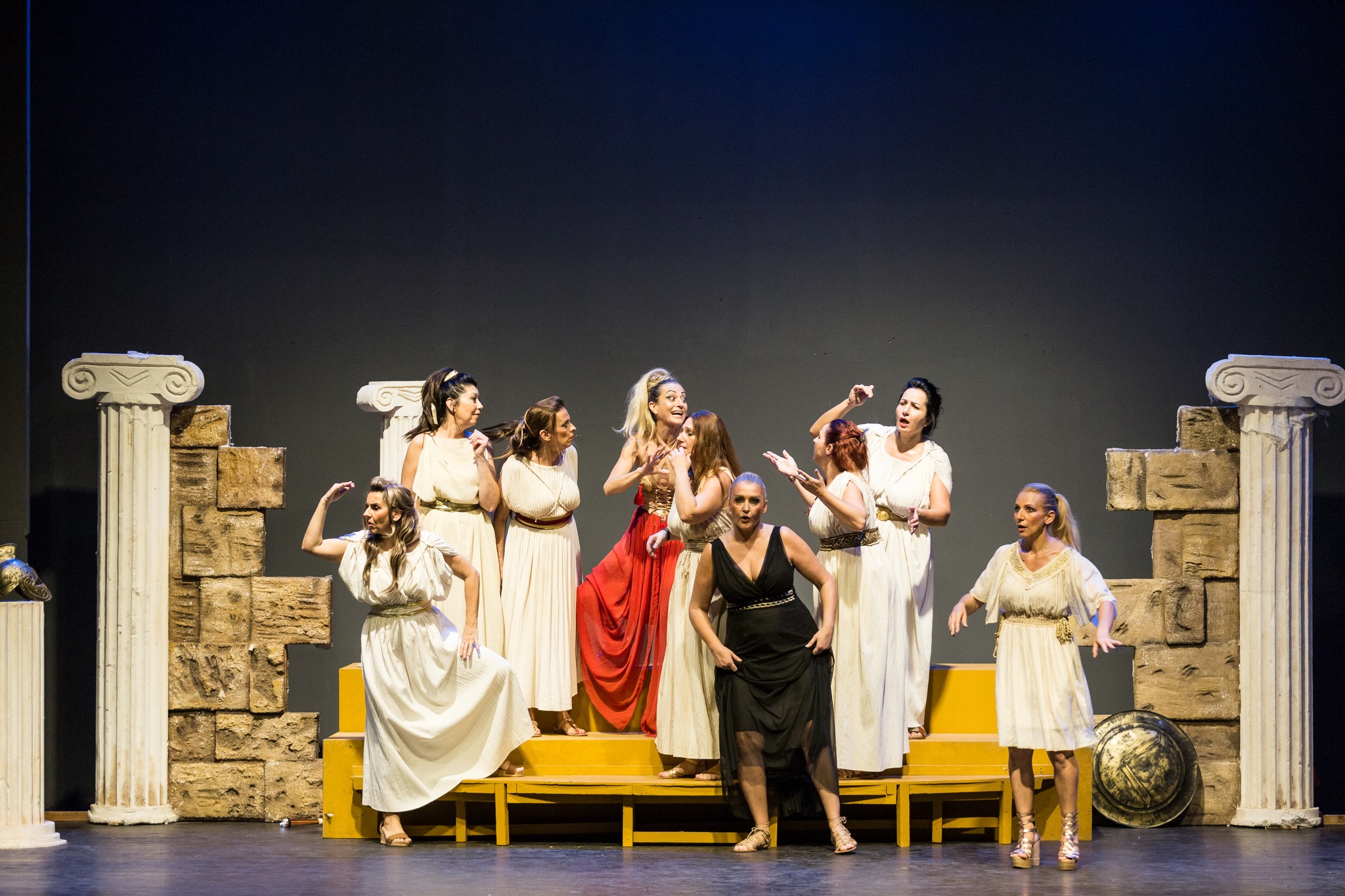 Οι επίσημες φωτογραφίες της συμμετοχής της Θεατρικής Σκηνής Βαρνάβα του ΔΗΘΕΜΑ στο Πανελλήνιο Φεστιβάλ Ερασιτεχνικού Θεάτρου Ιεράπετρας