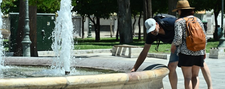 Καιρός: Κοκτέιλ υψηλών θερμοκρασιών και ισχυρών ανέμων - Συναγερμός για φωτιές μέχρι το τέλος της εβδομάδας