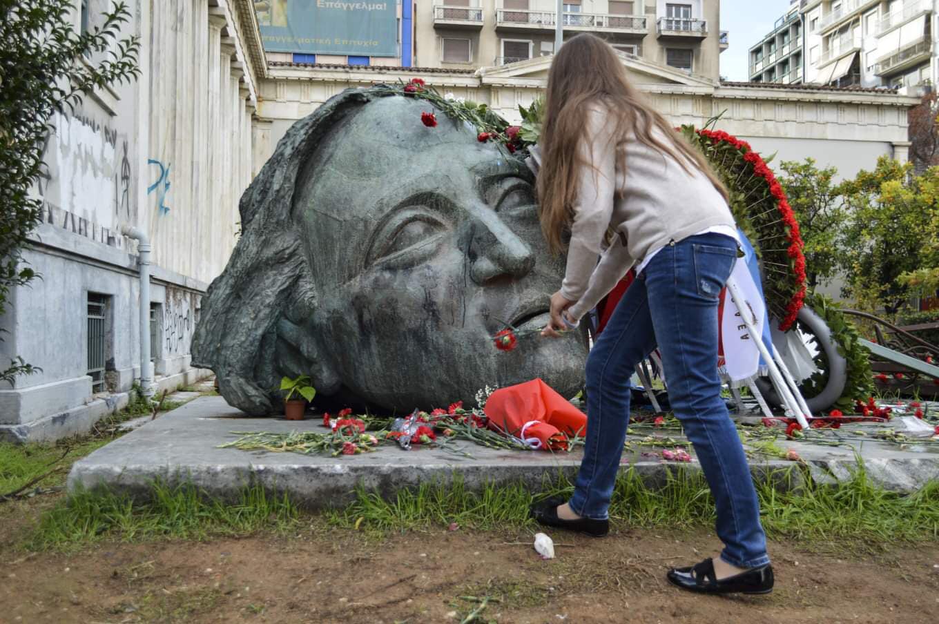 Μήνυμα του Δημάρχου Διονύσου Γιάννη Καλαφατέλη για την 50η επέτειο της ιστορικής εξέγερσης του Πολυτεχνείου 