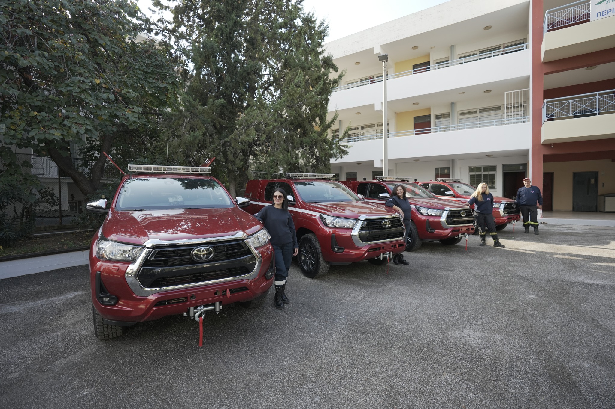 Θωρακίζεται ο Υμηττός με 15 νέα πυροσβεστικά οχήματα. Σημαντική η συμβολή του Δήμου Κρωπίας στην αναβάθμιση των μέσων προστασίας του περιβάλλοντος