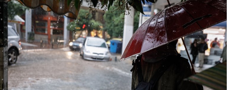 Εντονη κακοκαιρία από σήμερα με ισχυρές καταιγίδες, χαλάζι και χιόνια – "Προσοχή", λένε οι ειδικοί, πότε θα χτυπήσει την Αττική