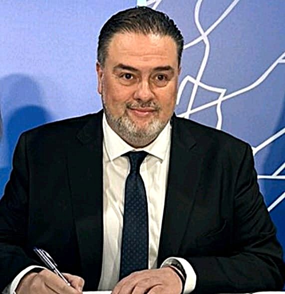 Παραδόθηκαν από τον ΕΔΣΝΑ σε όλους τους δήμους οι ταχυφορτιστές των ηλεκτρικών απορριμματοφόρων