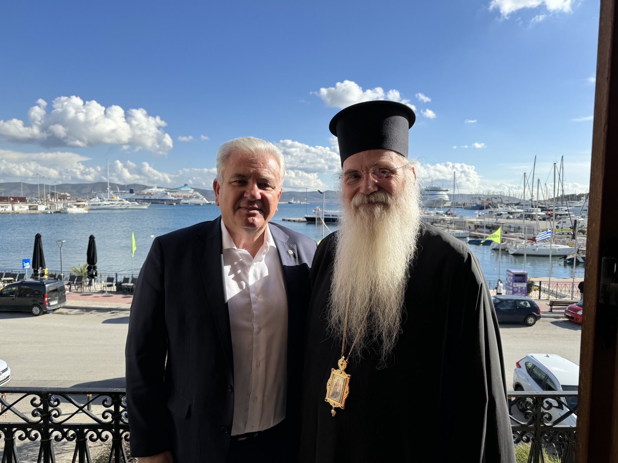Επίσκεψη του Μητροπολίτη Μεσογαίας & Λαυρεωτικής  στο Δήμο Λαυρεωτικής