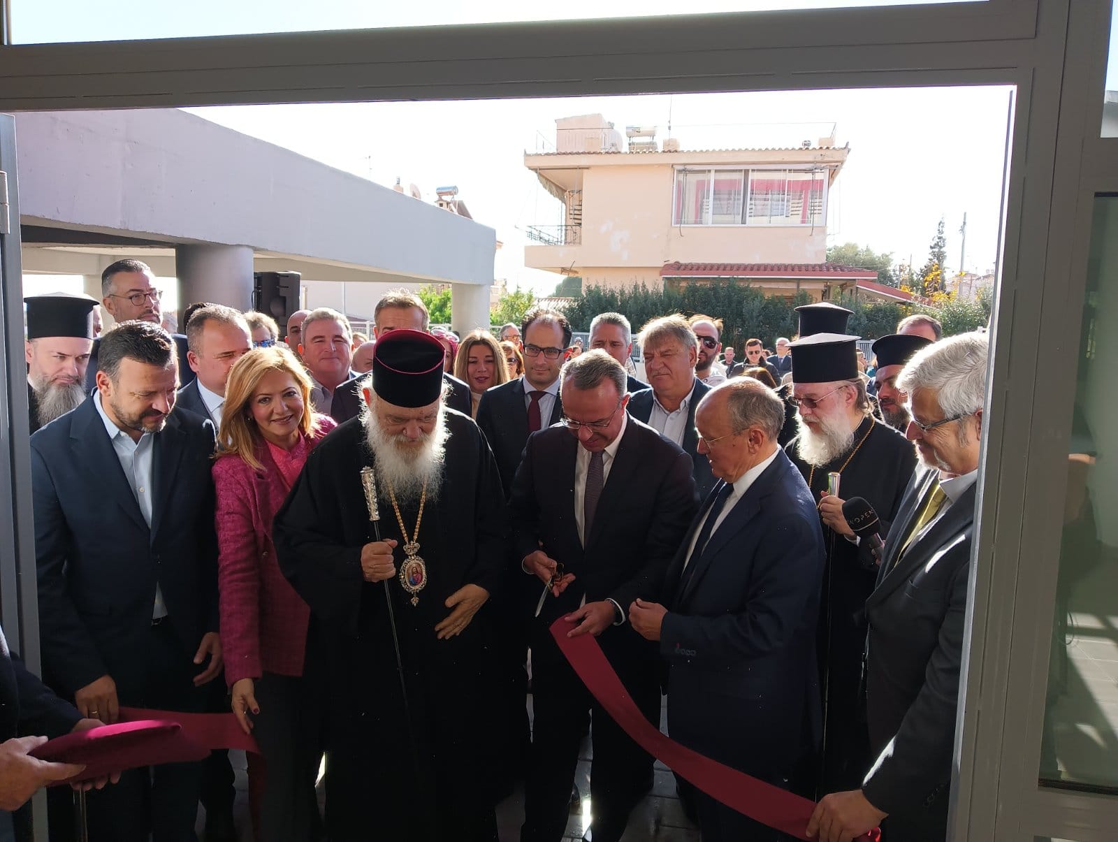 Με απεριόριστη χαρά και υπερηφάνεια εγκαινιάστηκε το νέο κτήριο που θα στεγάσει το 2ο Δημοτικό Σχολείο Νέας Μάκρης