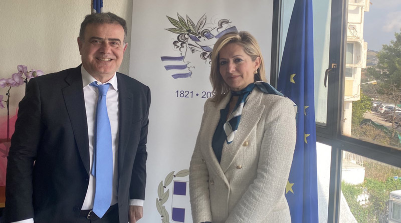Η Αντιπεριφερειάρχης Ανατολικής Αττικής Βίκυ Καβαλλάρη υποδέχτηκε τον Δήμαρχο Παλλήνης Χρήστο Αηδόνη