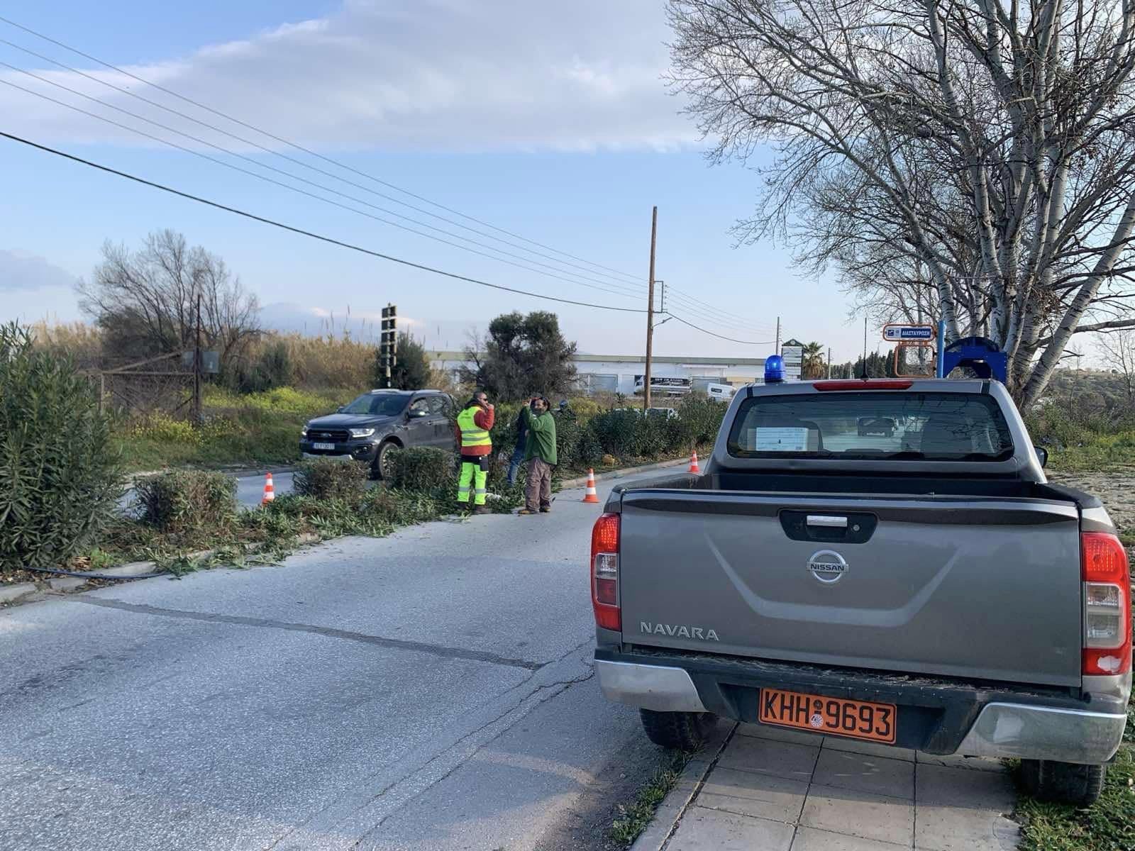 Ξεκίνησαν εργασίες σε τμήματα της νησίδας επι της Αγίου Δημητρίου στα Σπάτα