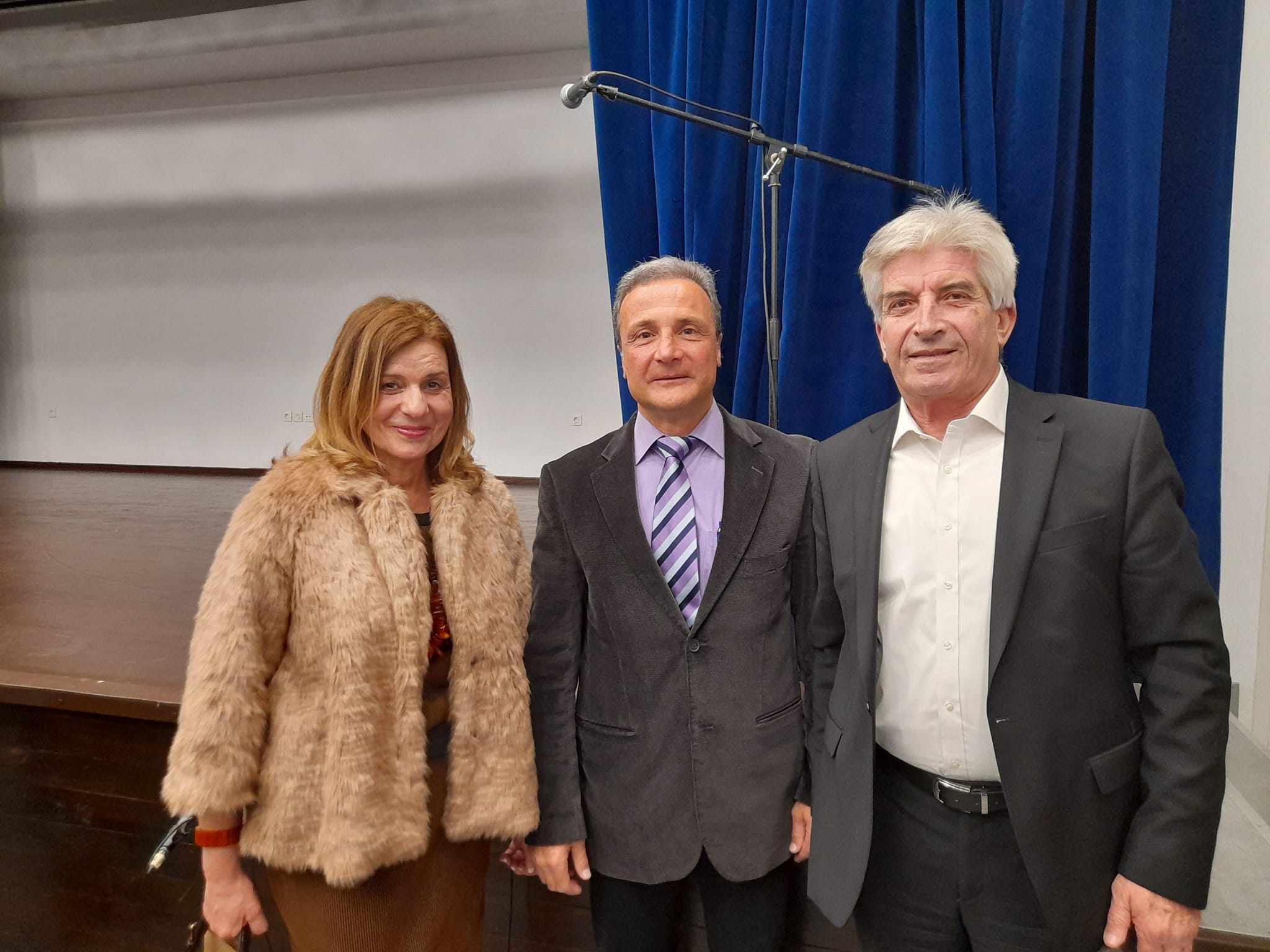Με εξαιρετική επιτυχία η παρουσίαση του βιβλίου "Το μεγάλο ταξίδι των μύθων", στο Δήμο Κρωπίας