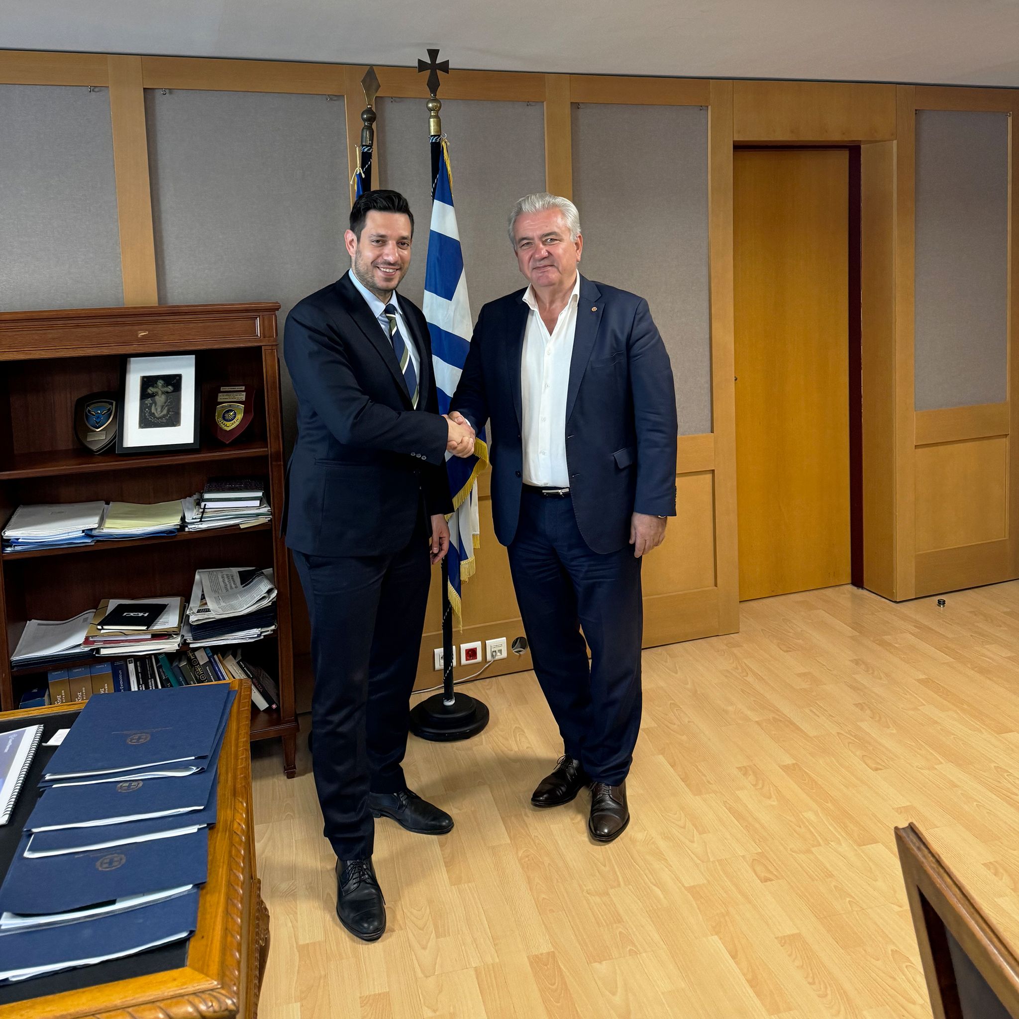  Συνάντηση του Δημάρχου Λαυρεωτικής Δημήτρη Λουκά με τον Υφυπουργό Ψηφιακής Διακυβέρνησης Κωνσταντίνο Κυρανάκη