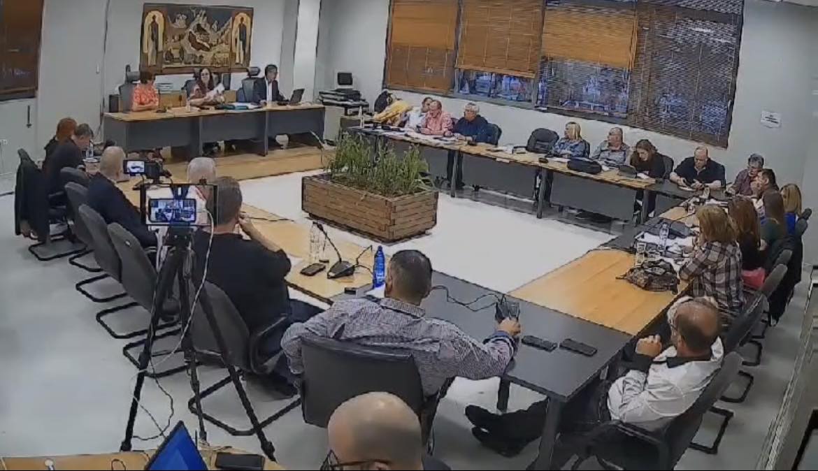 Χαρακτηριστικό δείγμα δυσκολίας επικοινωνίας της Δημάρχου Ραφήνας - Πικερμίου κα.Τσεβά - Δείτε βίντεο