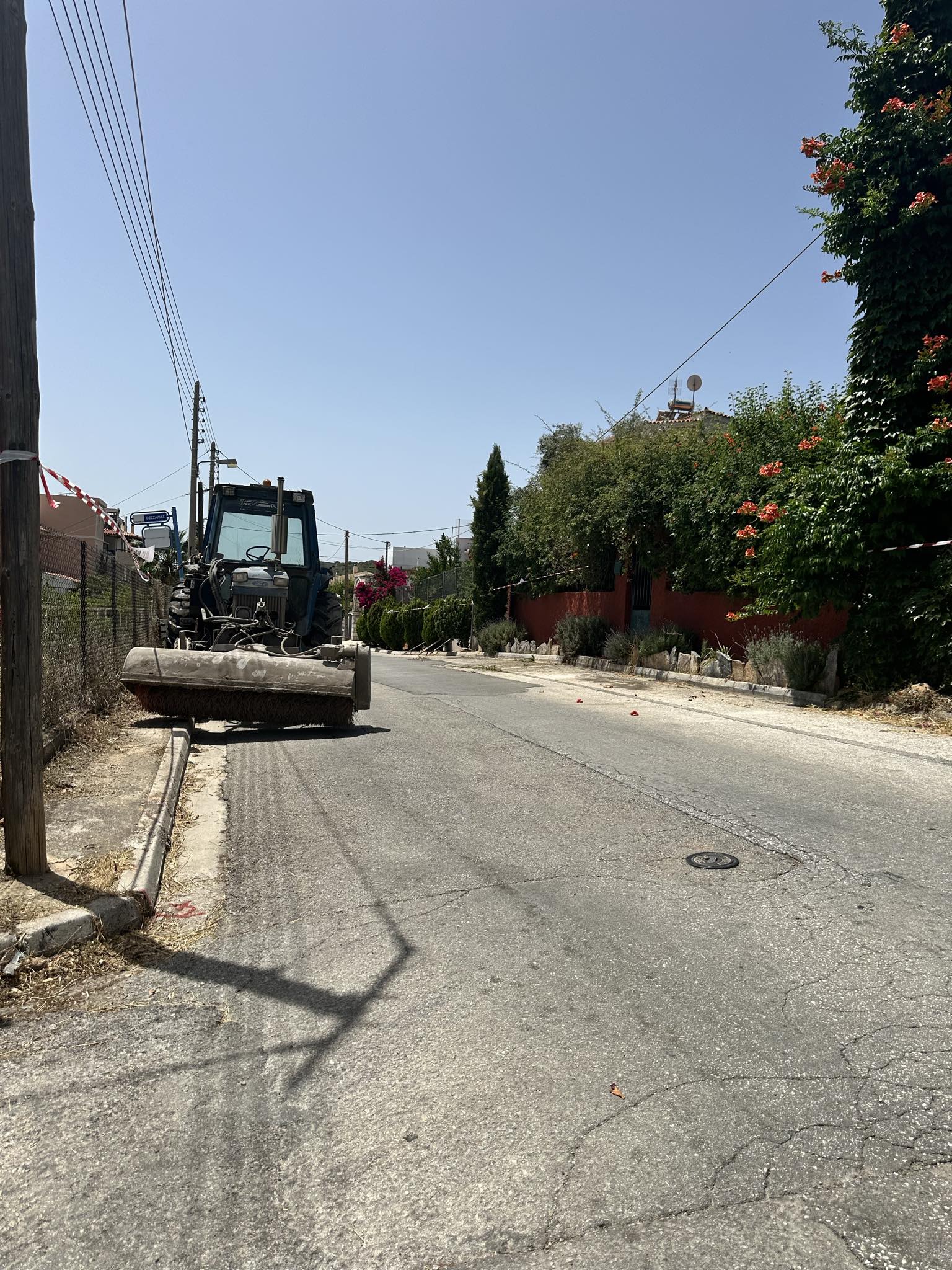 Αποκατάσταση εκτεταμένων φθορών σε δημοτικούς δρόμους της Δημοτικής Κοινότητας Γλυκών Νερών