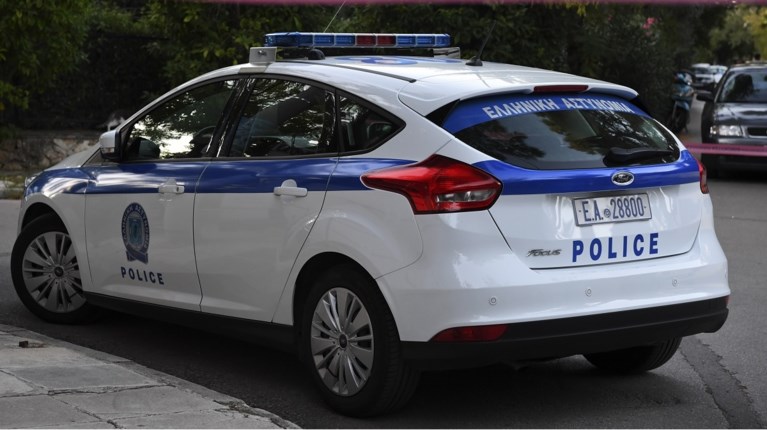 Ληστεία σε υποκατάστημα των ΕΛΤΑ στην Ελευσίνα - Εισέβαλαν με ΙΧ