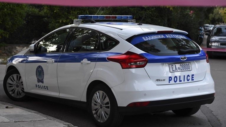 Ίλιον: Άγνωστοι εισέβαλαν στο σπίτι 80χρονης και της έκλεψαν 12.000 ευρώ