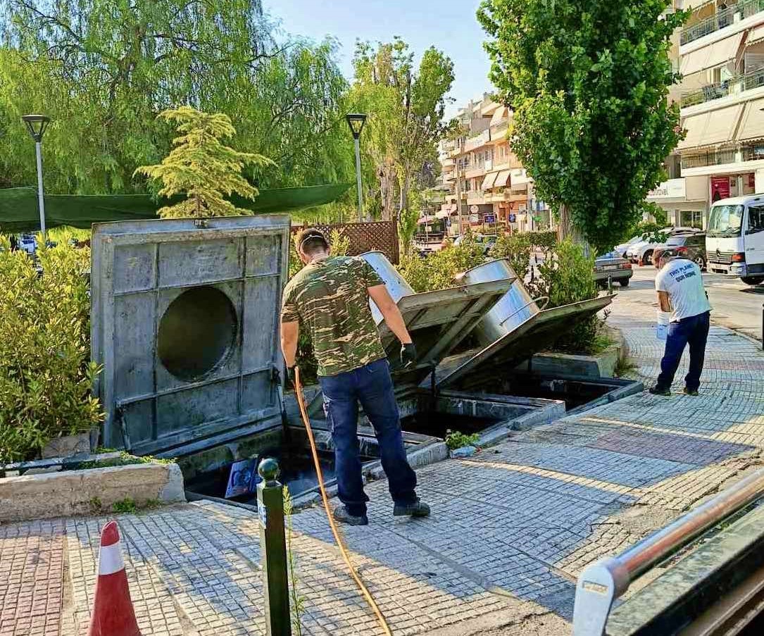 Ολοκληρώθηκε ένας κύκλος απεντόμωσης και μυοκτονίας στους υπόγειους κάδους απορριμμάτων, στο Δήμο Παλλήνης