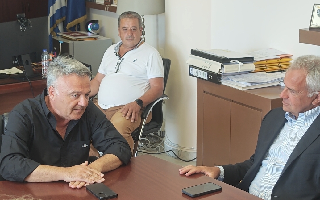 Ο υπουργός επικρατείας και βουλευτής Ανατολικής Αττικής Μάκης Βορίδης επισκέφθηκε τον δήμο Ωρωπού