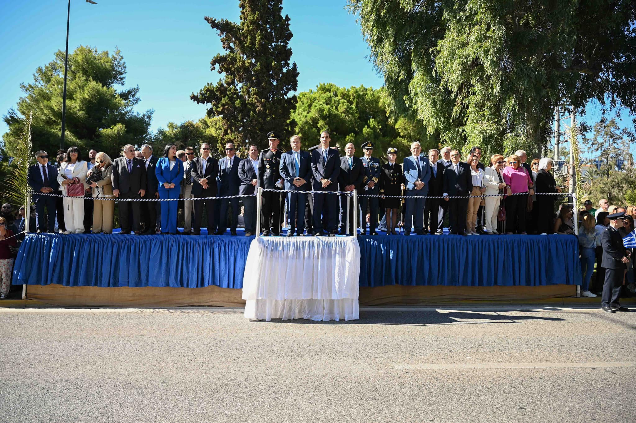Με κάθε επισημότητα και λαμπρότητα, γιορτάστηκε στην Δ.Ε. Βουλιαγμένης ο εορτασμός της 28ης Οκτωβρίου 1940