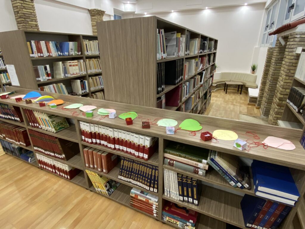 Μεγάλο και ξεχωριστό θα είναι το ταξίδι μας με Τα Χαμογελάκια και αυτό το Σάββατο στη Δημοτική Βιβλιοθήκη Αχαρνών