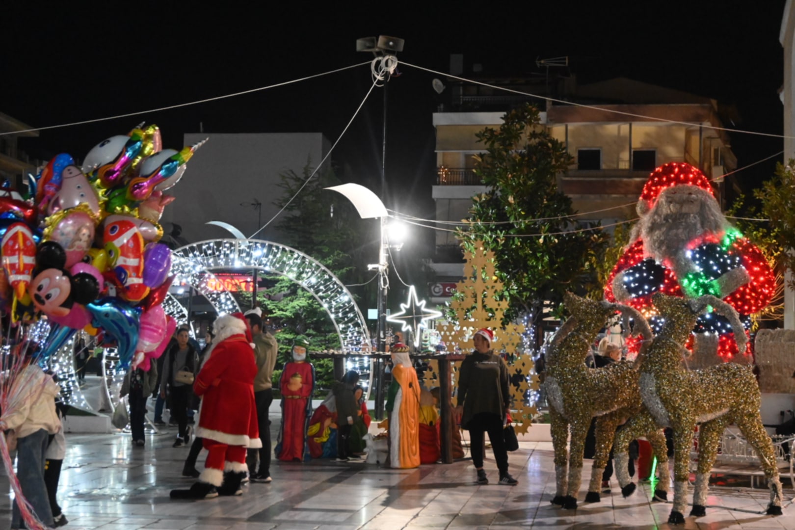 Πέρασαν υπέροχα όσοι συμμετείχαν στο «Acharnes Santa Run» 